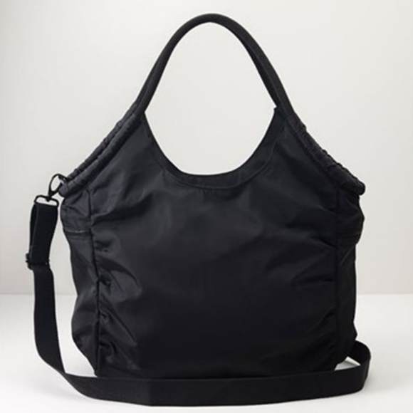 Indigo Chapters Accessories - Indigo Chapters Essential Gym bag